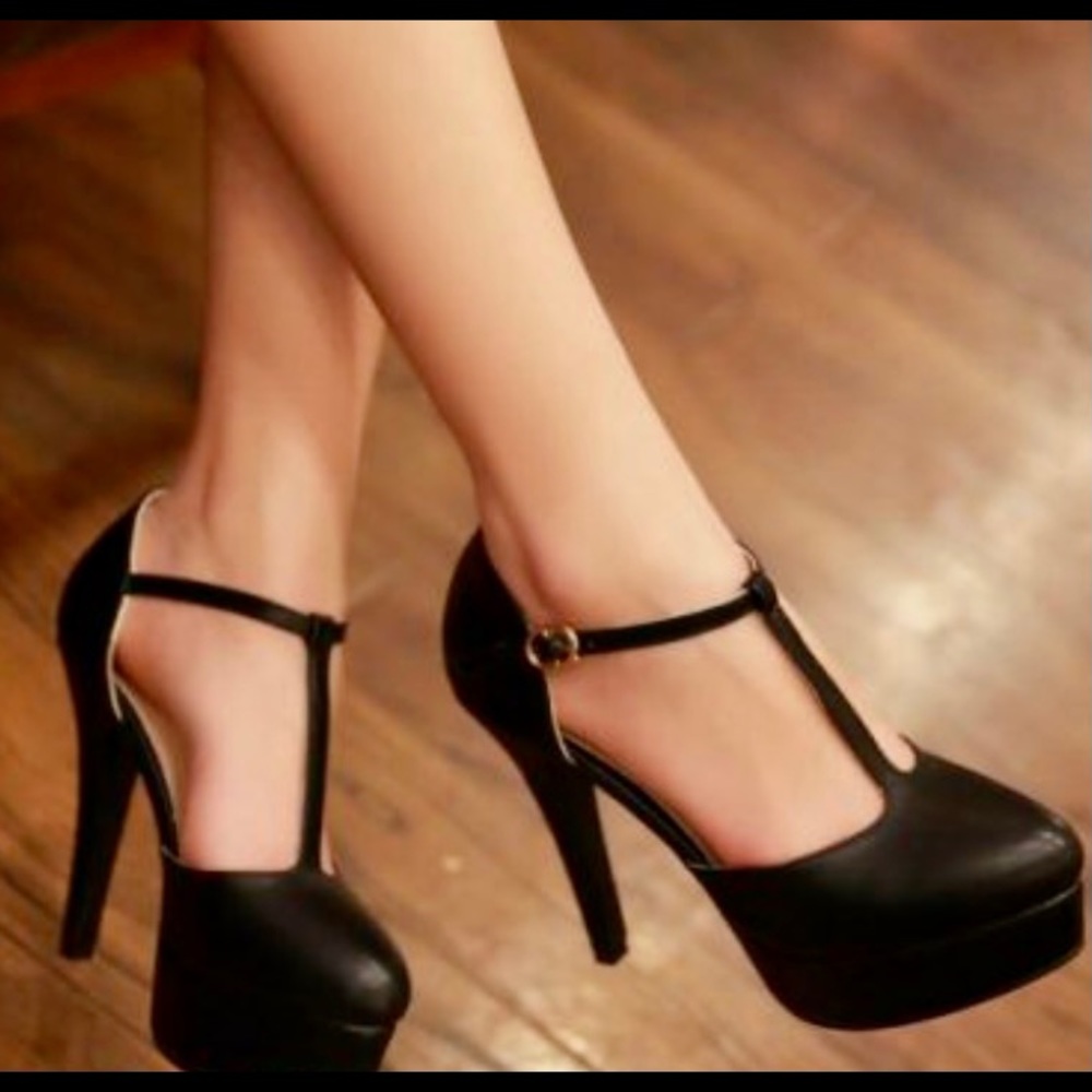 T-front Platform Stilettos - Picture 3 of 8